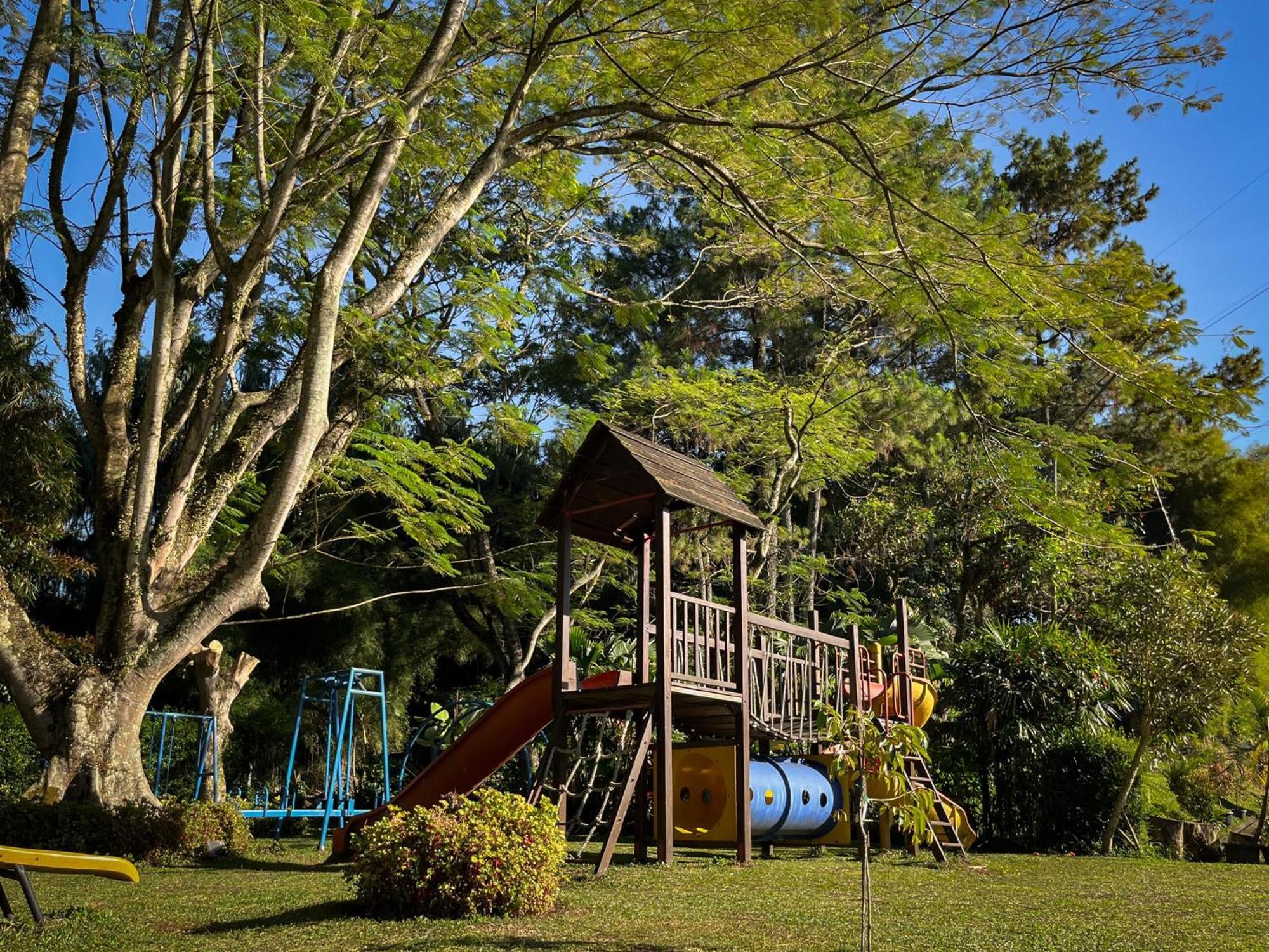 Puri Setiabudhi Bandung Exterior photo